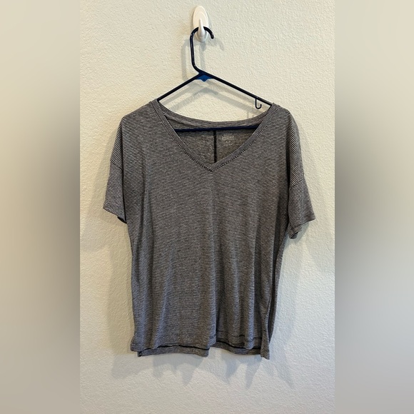 Old Navy linen blend top size small - Picture 1 of 3